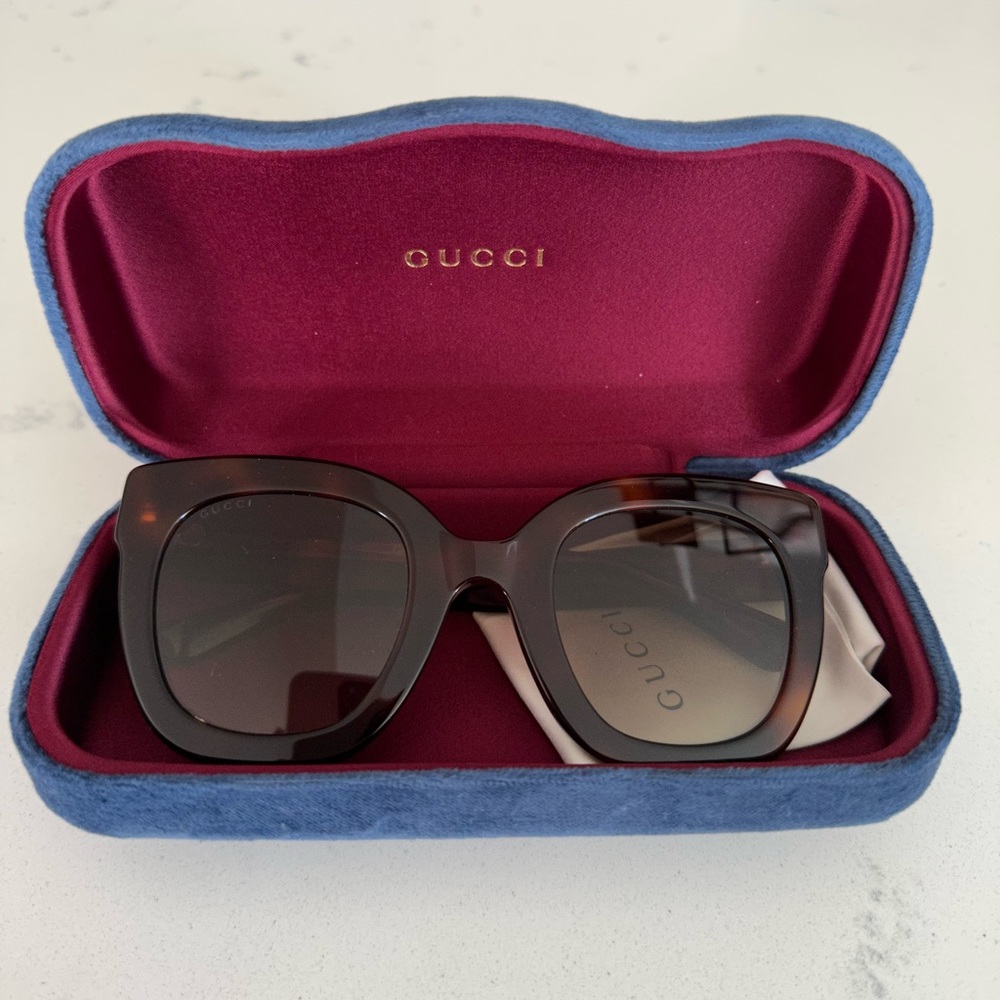 Gucci Round Frame Acetate Sunglasses with Stars ⭐️ NIB